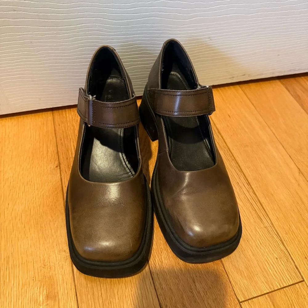 Vagabond Dorah Mary Jane Platform Shoes in Mud Brown EU Size 39/Women’s US 8.5